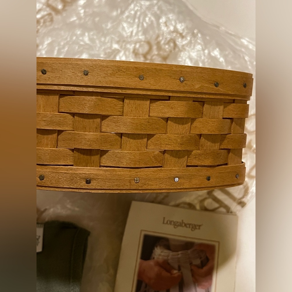 NWT LONGABERGER SMALL CORNER BASKET & SAGE LINER. - Picture 11 of 16